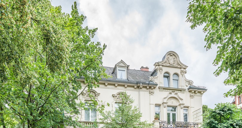Paul & Partner vermittelt prachtvolle Mehrfamilienvilla in Wiesbadener Bestlage