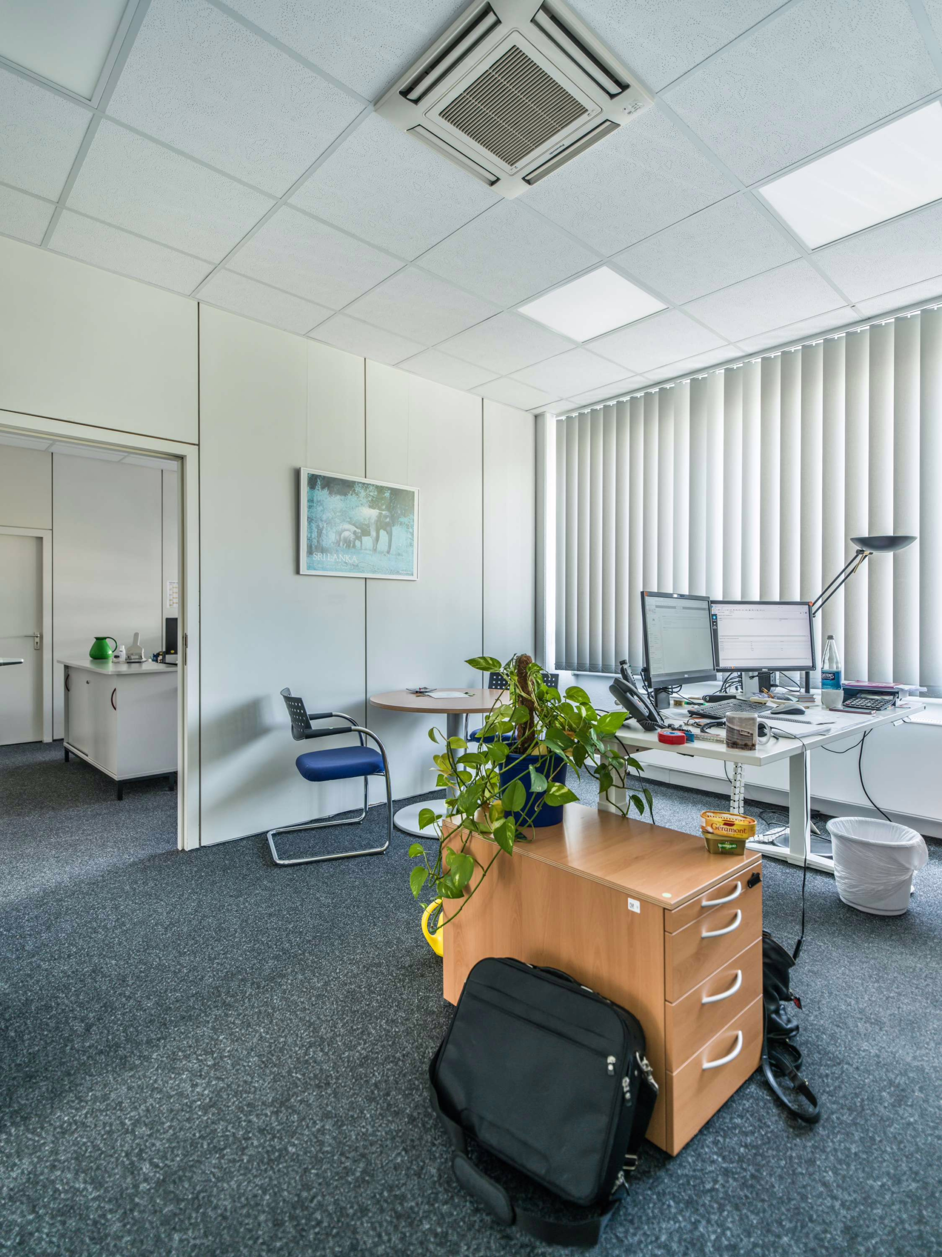 NEU  IHRE EIGENE BÜRO- / PRAXISETAGE IN BELIEBTER LAGE! NACH WUNSCH AUCH TEILBAR!