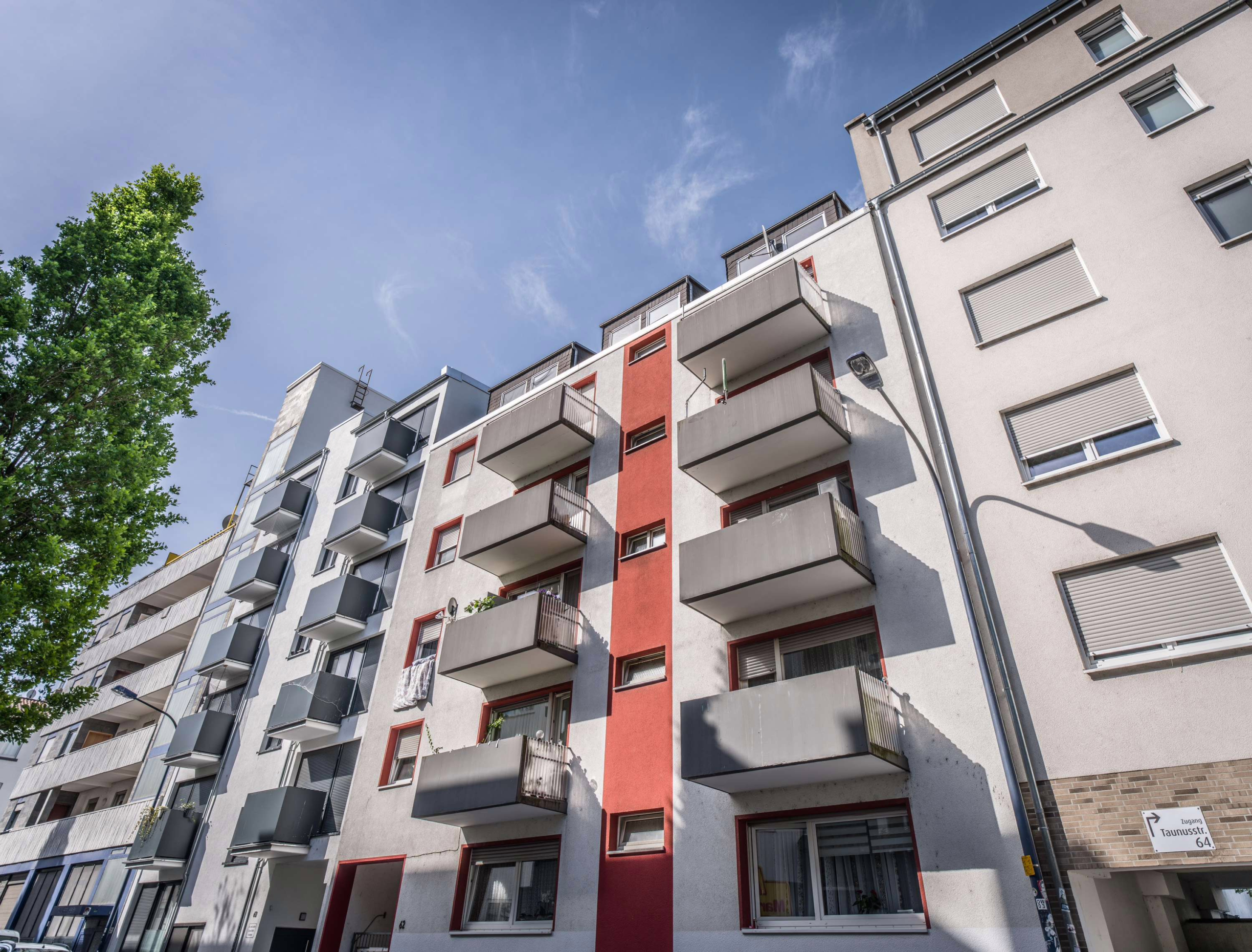 NEU!  MEHRFAMILIENHAUS MIT 19 EINHEITEN! ABGESCHLOSSENHEIT VORHANDEN!