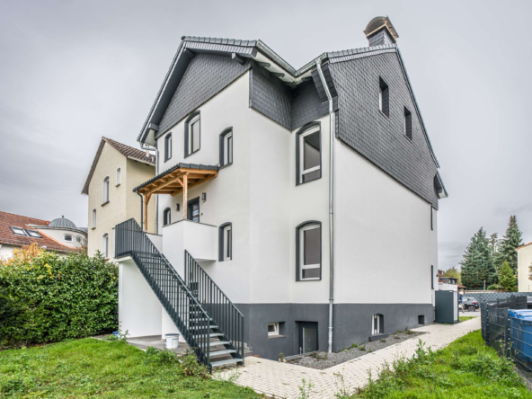 KERNSANIERT  GEMÜTLICHE WOHNUNG AUF 2 ETAGEN IM RUHIGEN BAD SODEN!