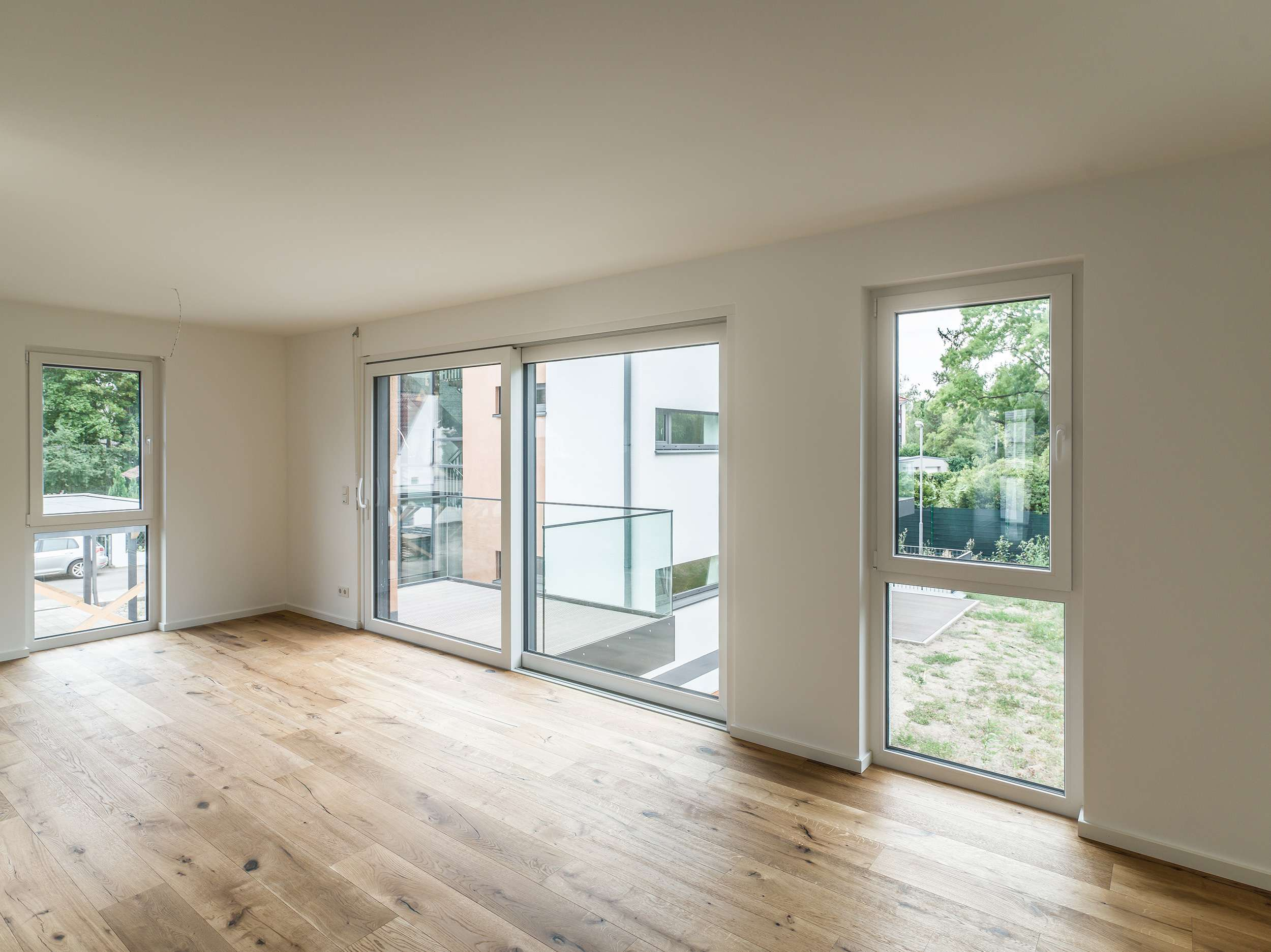 LEER  IHR NEUES ZU HAUSE MIT ZWEI BALKONEN IN UNSCHLAGBARER LAGE IN MAINZ !