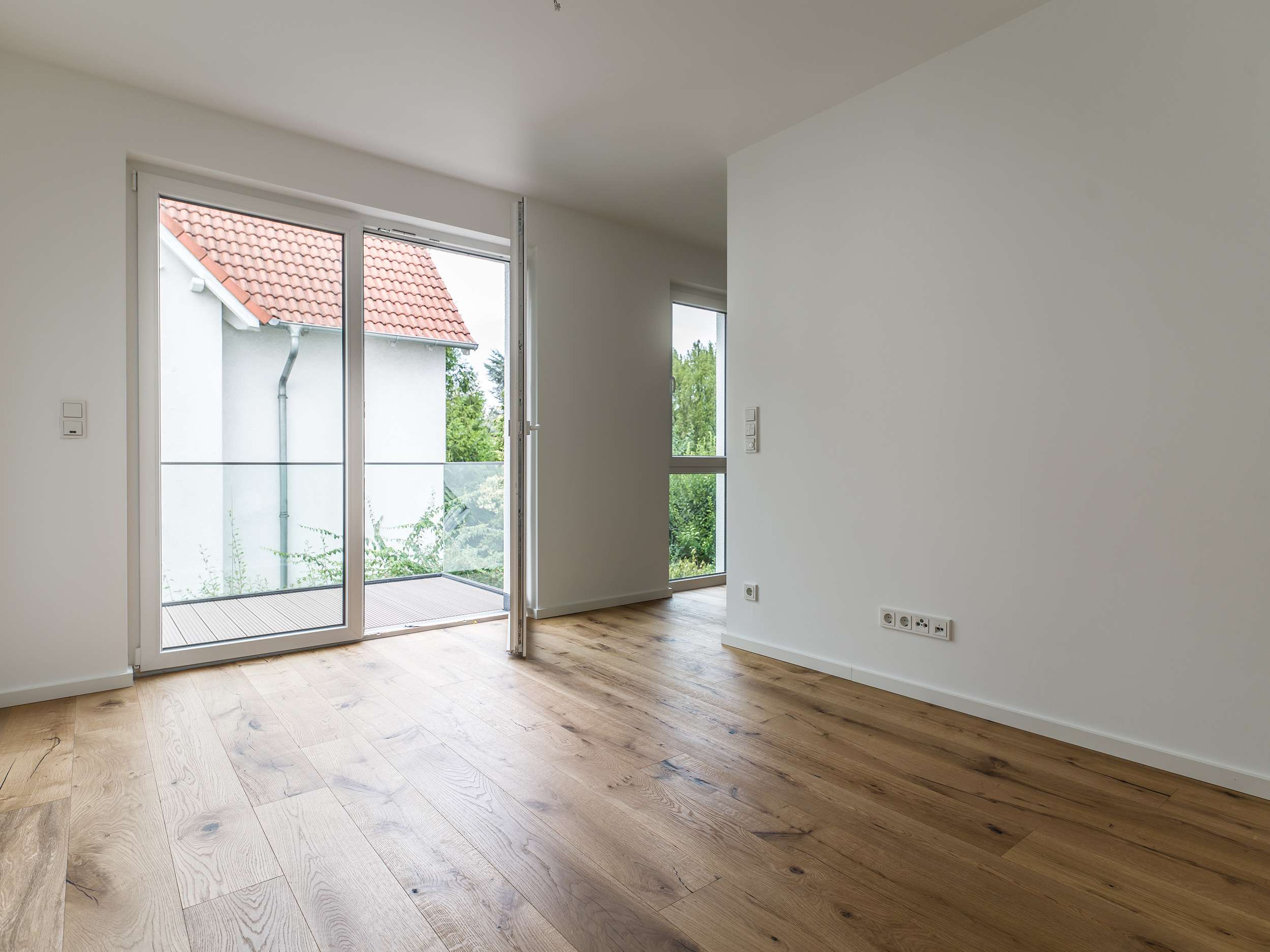 LEER  IHR NEUES ZU HAUSE MIT ZWEI BALKONEN IN UNSCHLAGBARER LAGE IN MAINZ !