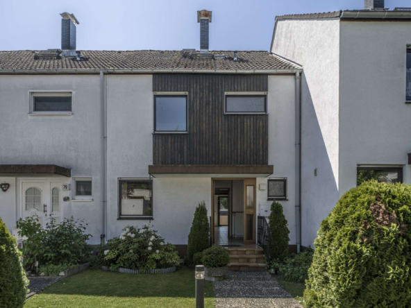 NEU  IHR NEUES ZUHAUSE MIT GARTEN, GARAGE & STELLPLATZ IN TOLLER NACHBARSCHAFT !