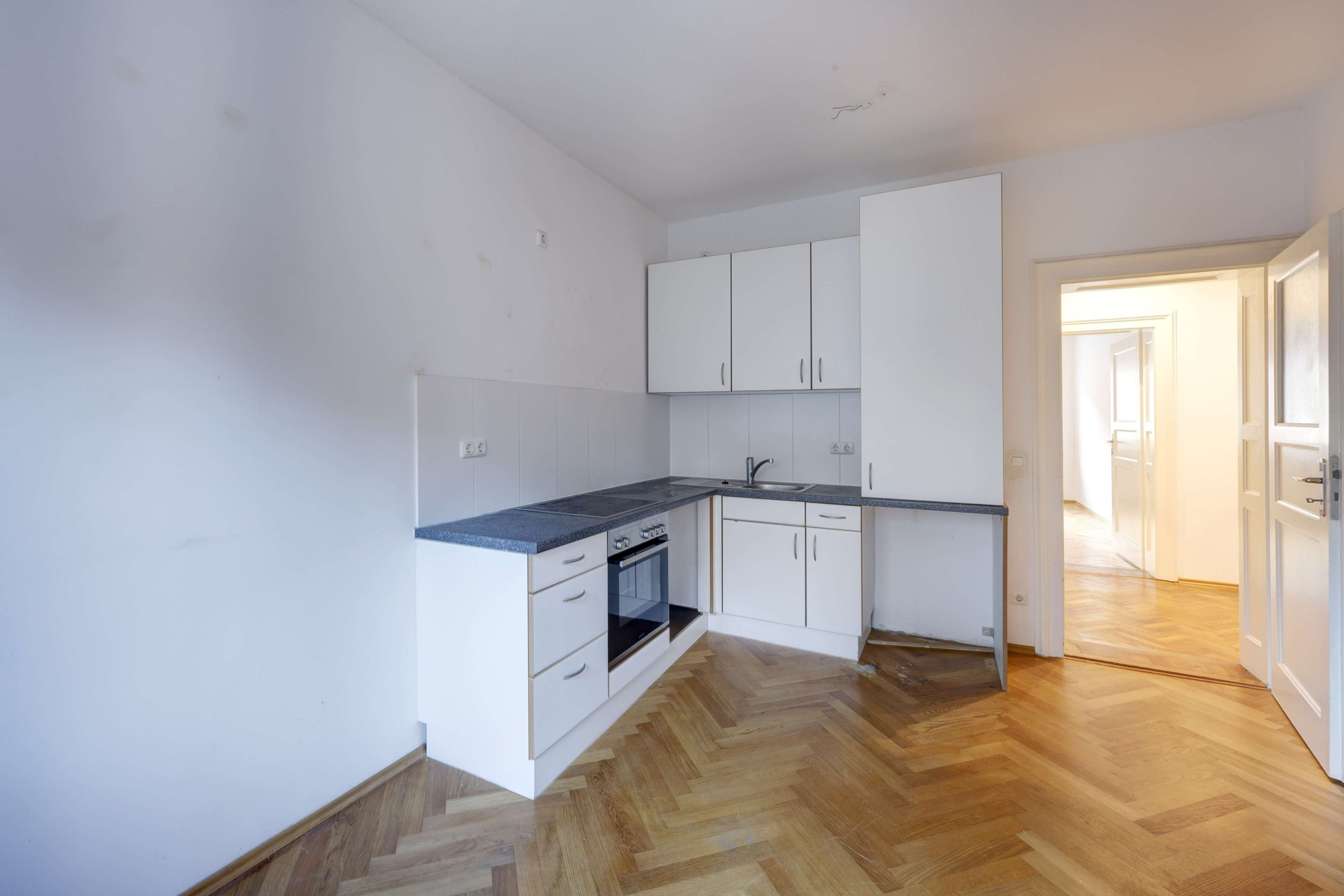NEU  LUXURIÖSES WOHNGEFÜHL IN MÜNCHEN !