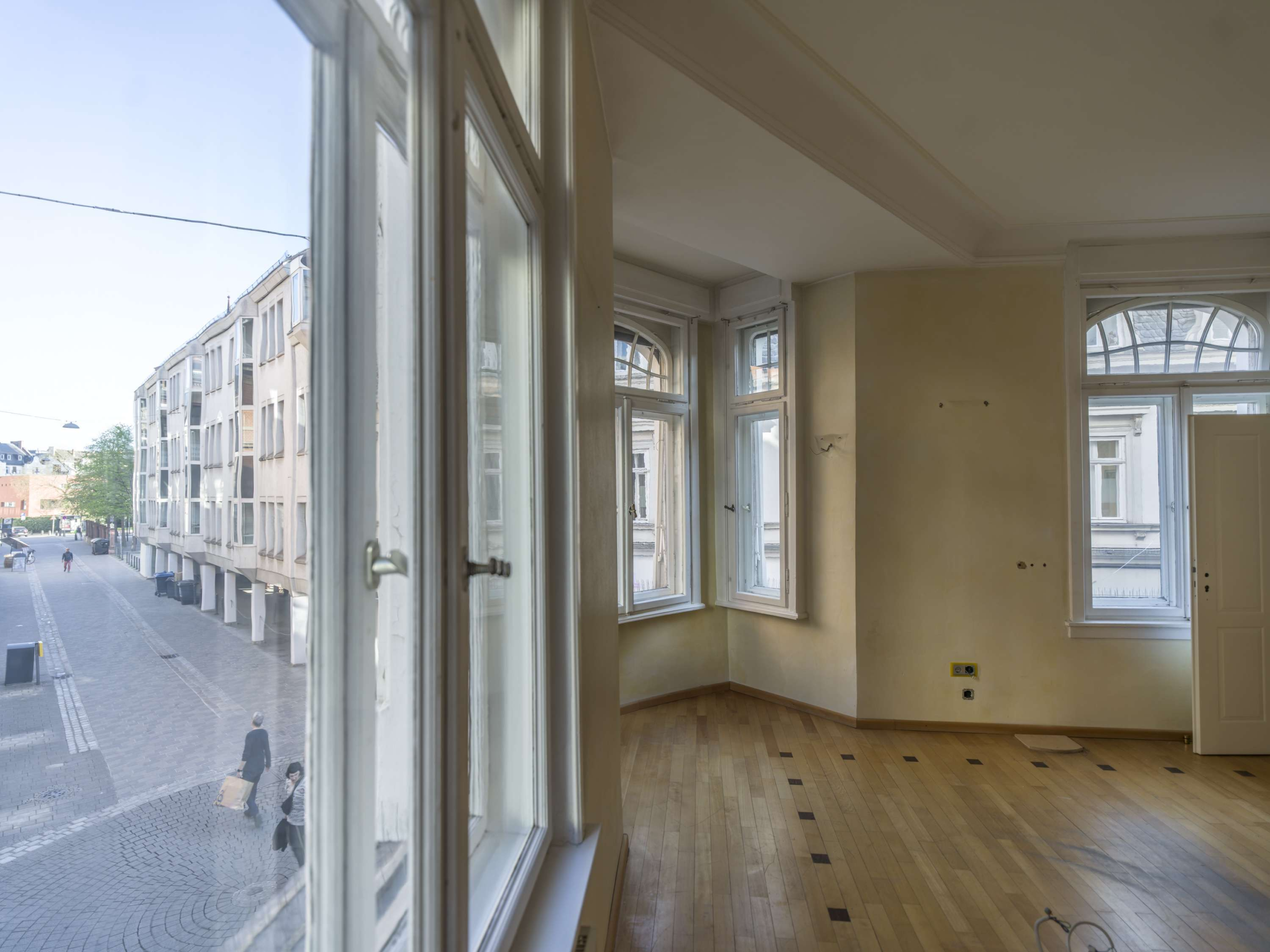 NEW  EXKLUSIVES BÜRO IN DER GOLDGASSE WIESBADEN!