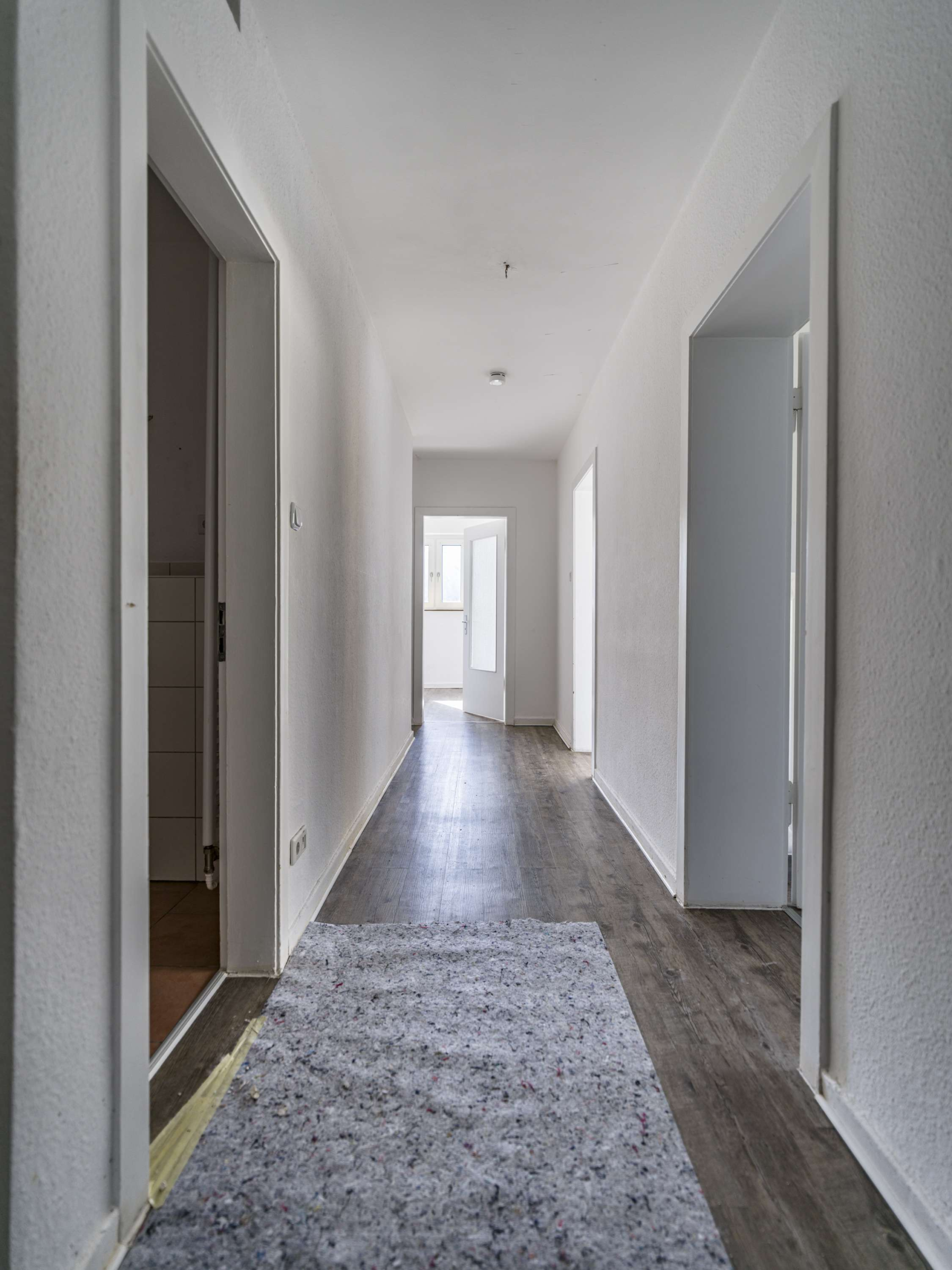 WOW *PAUL & PARTNER* GUT GESCHNITTENE WOHNUNG - WIRD FÜR SIE FRISCH RENOVIERT !