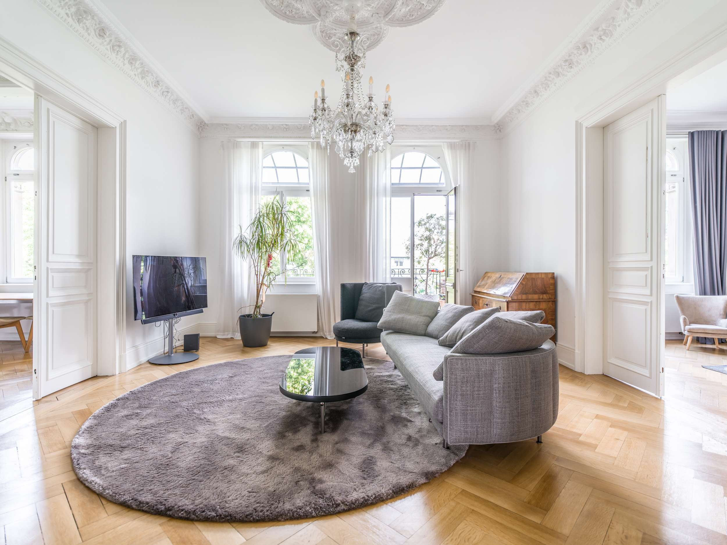 NEU  LUXUS ALTBAUWOHNUNG IN DER ADELHEIDSTRAßE MIT GAGGENAU KÜCHE !!