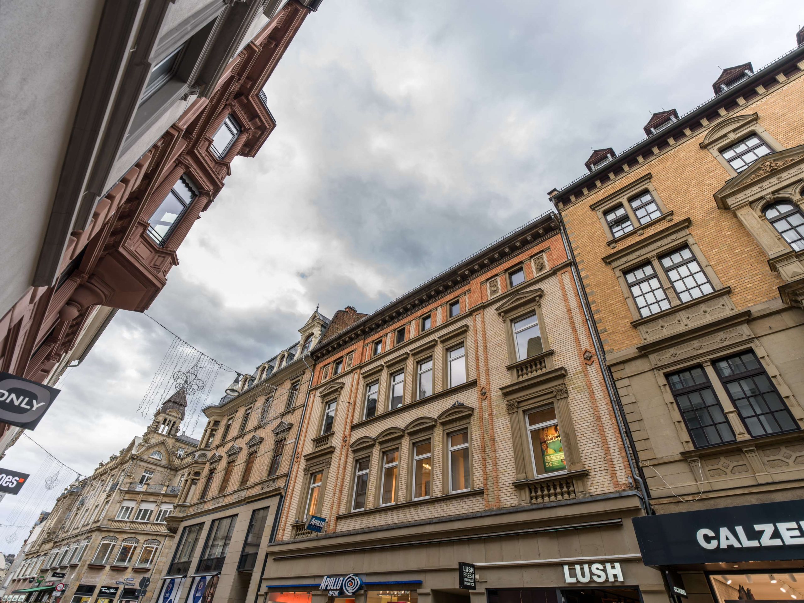 WOW  1A-LAGE IN DER FUSSGÄNGERZONE – WO WIESBADEN EINKAUFT!
