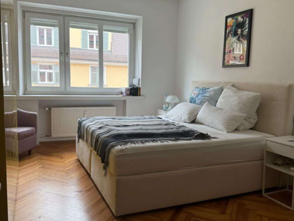 JETZT  SCHÖNE ALTBAUWOHNUNG IN MÜNCHENS BESTLAGE! EIN NEUES ZUHAUSE FÜRS NEUE JAHR!