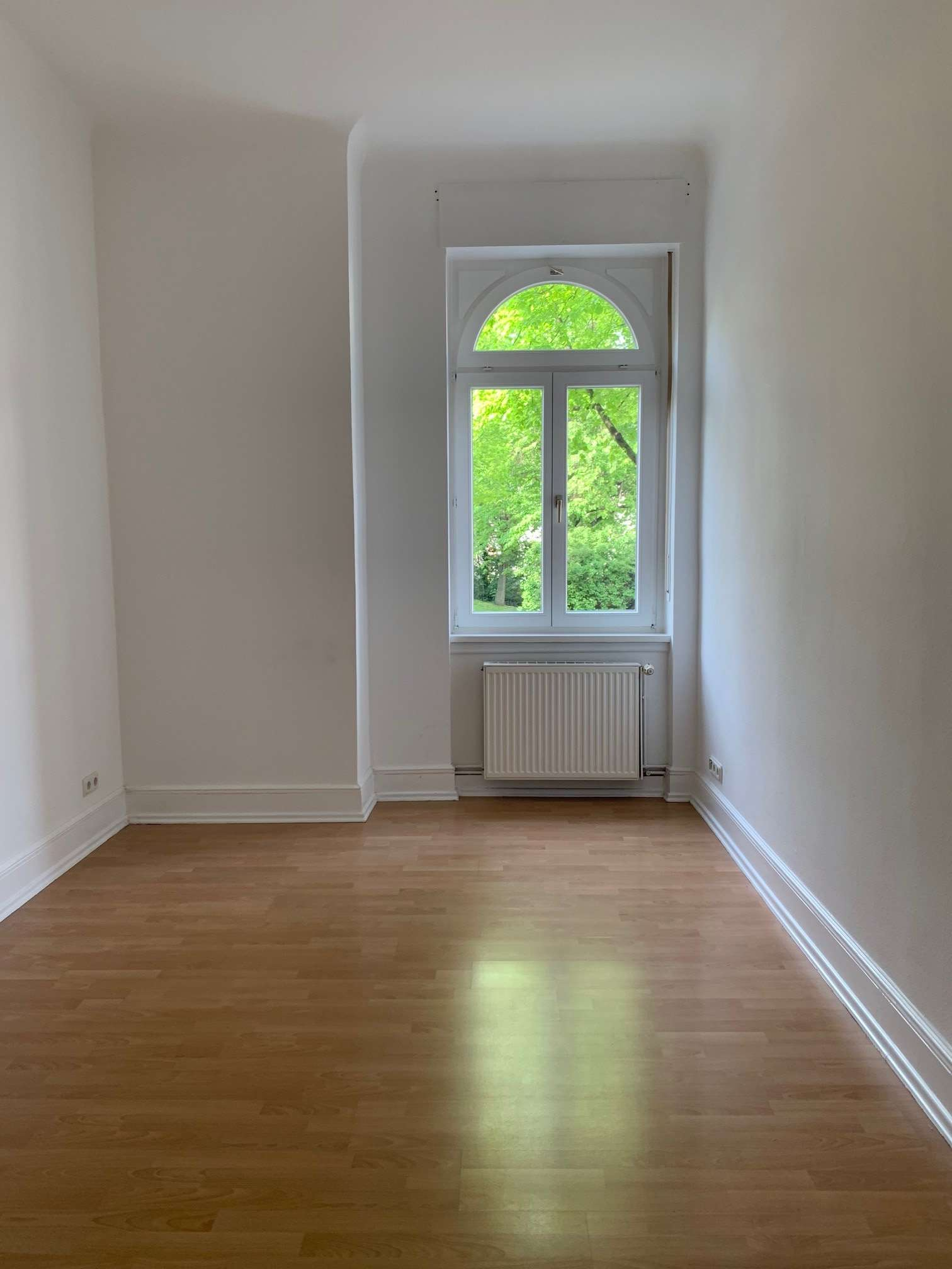 NEW  TOP 2-ZIMMER-WOHNUNG AUF DER DOTZHEIMER AVENUE !