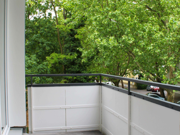 WOW  TOP 3-ZIMMER-WOHNUNG ZUM NEUEN JAHR MIT BALKON, STELLPLATZ ODER GARAGE!