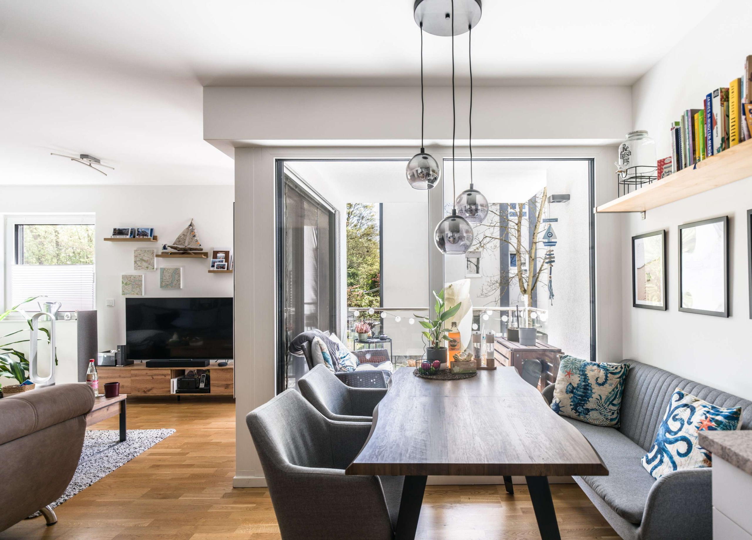 NEU!  3-ZIMMER-NEUBAU MIT TIEFGARAGE & GROßEM BALKON!