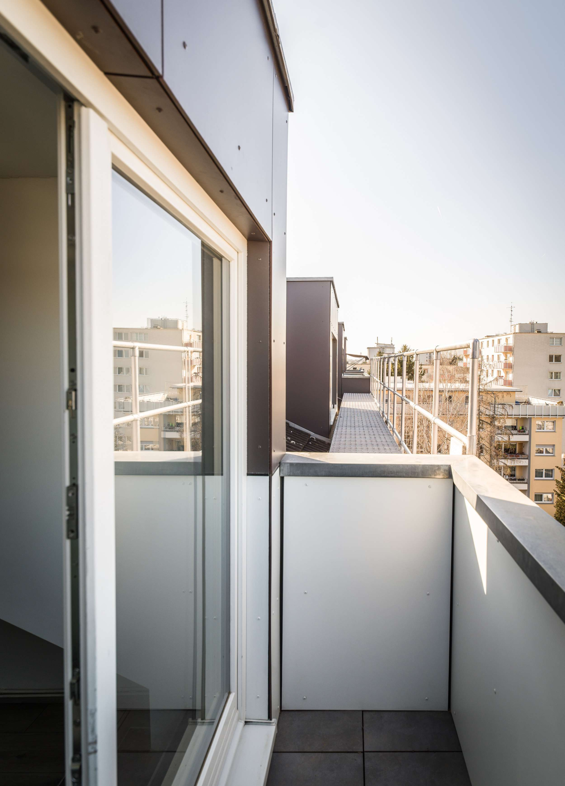 NEW PENTHOUSE ! PERFEKT FÜR SINGLES & STUDENTEN !