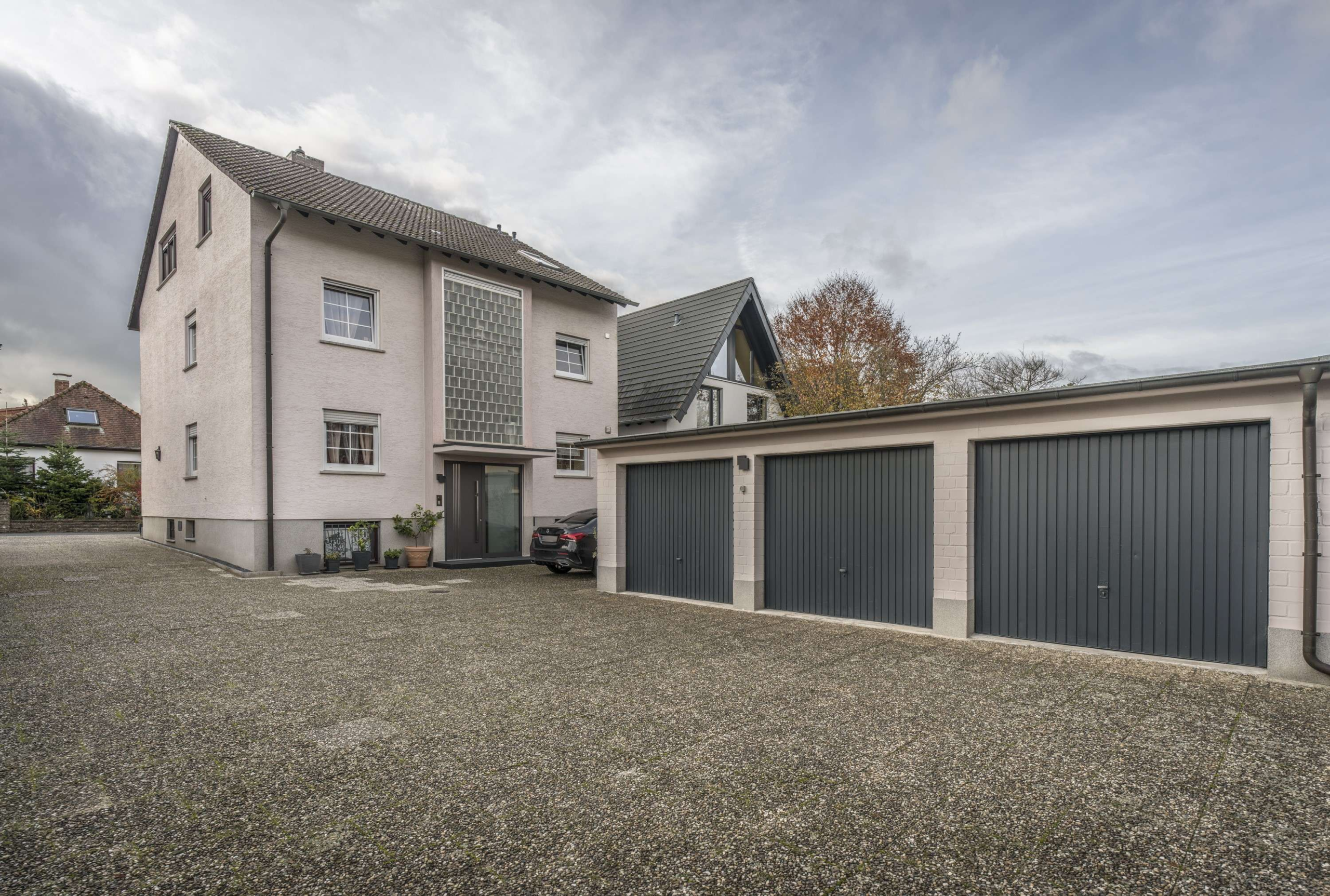 WOW  EIN NEUES ZU HAUSE ! PERFEKT FÜR IHRE GESAMTE FAMILIE !