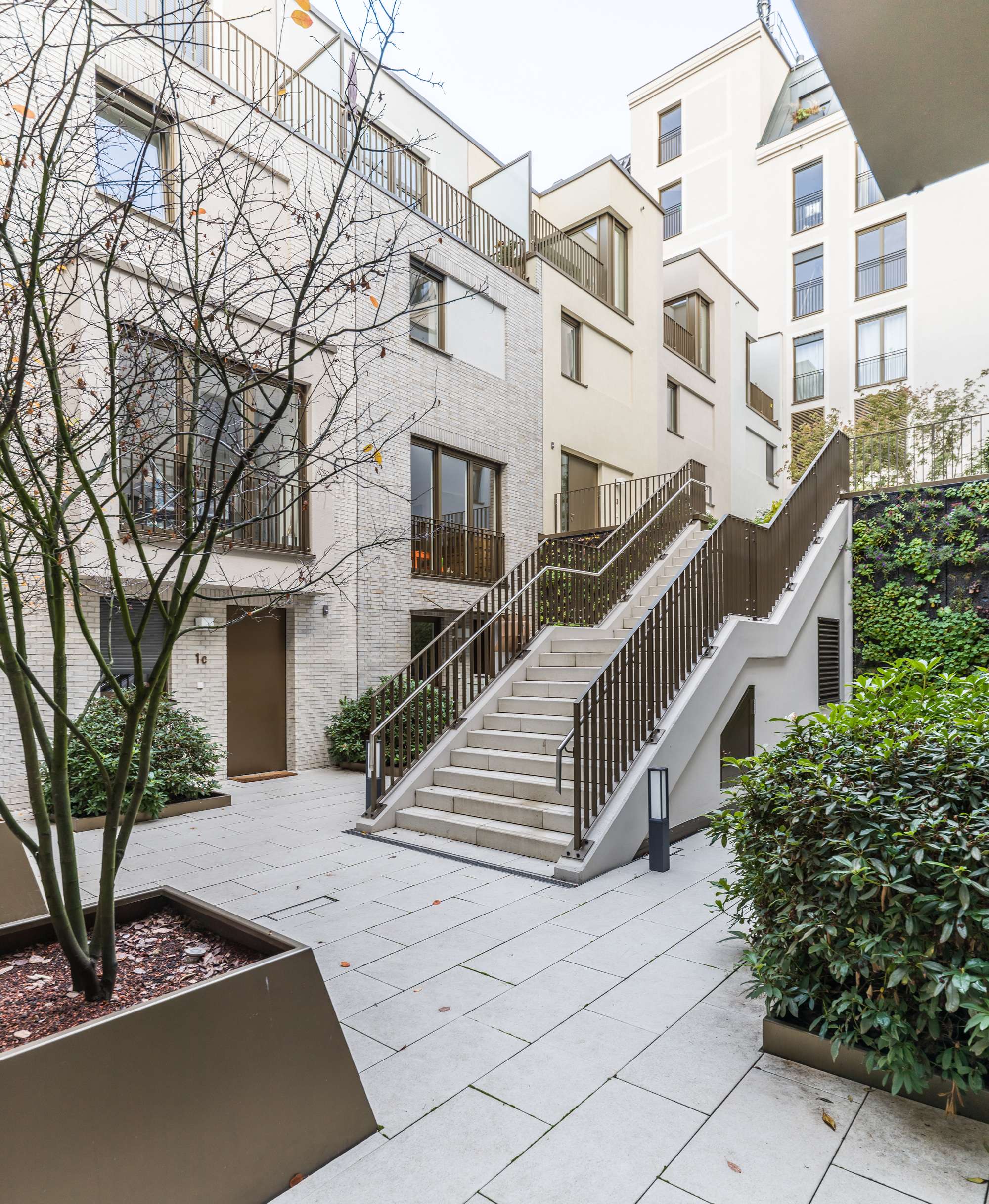 WOW  EXKLUSIV WOHNEN: TOWNHAUS IN TOPLAGE!