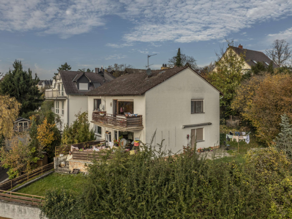 NEU  MEHRFAMILIENHAUS & GRUNDSTÜCK MIT POTENZIAL ! SETZEN SIE IHRE WÜNSCHE UM !