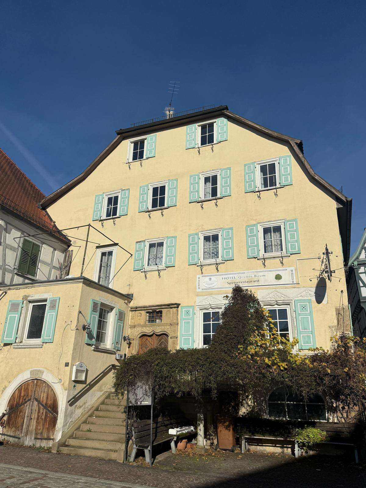 WOW  SANIERUNGSPROJEKT MIT POTENZIAL! HISTORISCHES DENKMAL-HOTEL IN BAD WIMPFEN!