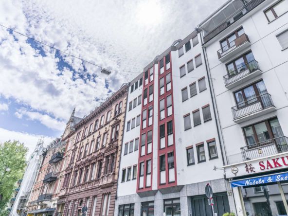 NEU  PAKETVERKAUF ! 5x WOHNUNGEN MIT BALKON, AUFZUG & STELLPLÄTZEN