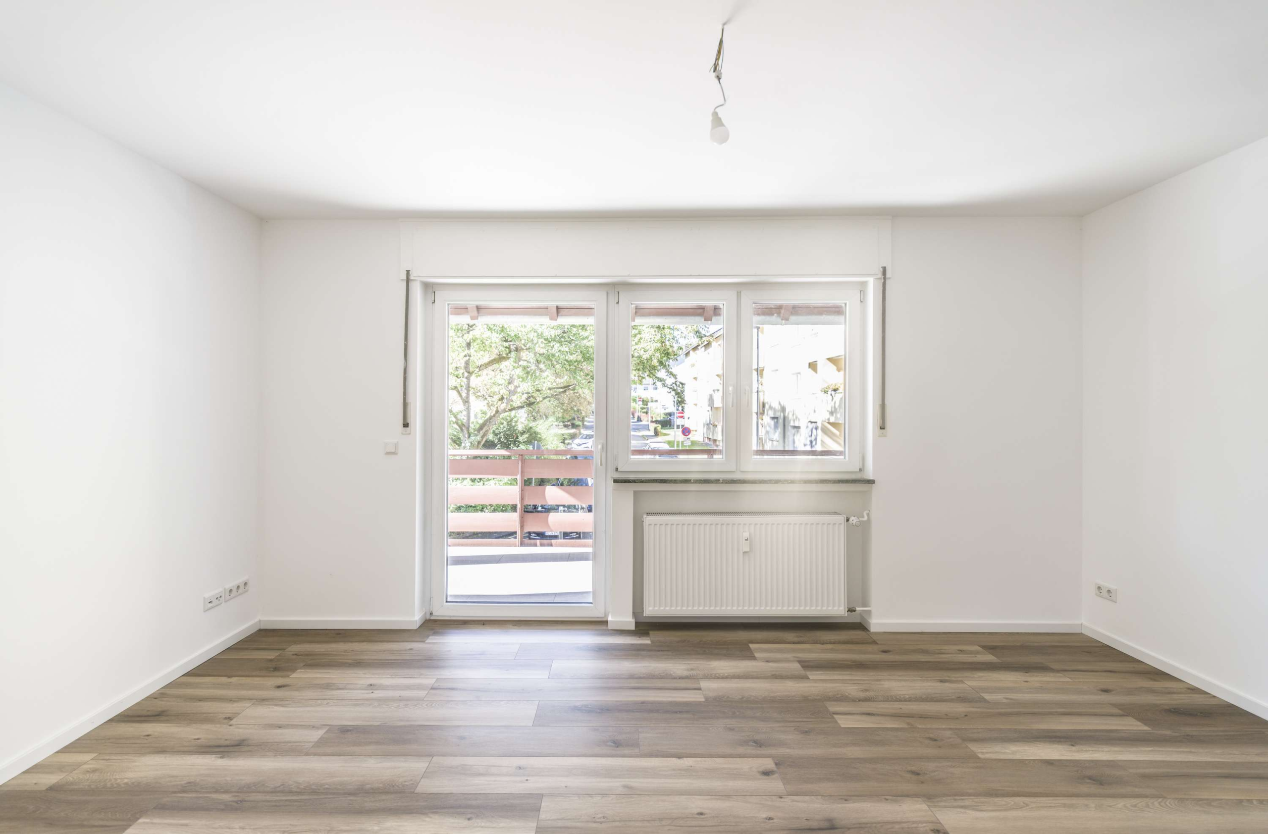 WOW  ERSTBEZUG ! KOMFORT IN EINER 2-ZIMMER-WOHNUNG ! WE3